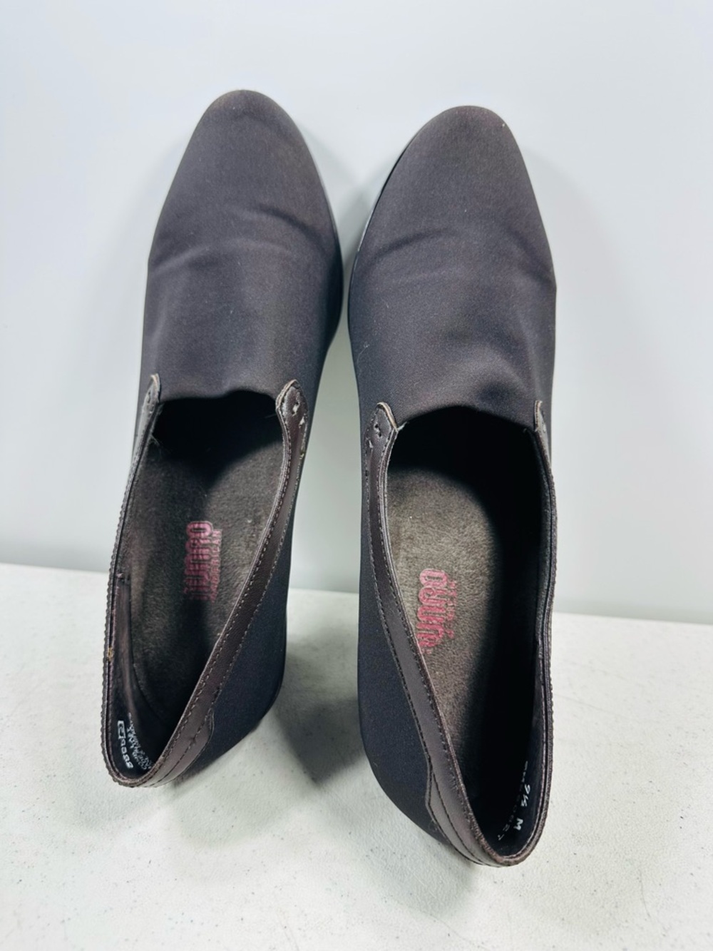 Munro American Shoes 9,5M Womens Brown Almond Toe Pumps 2" Cuban Heels - Picture 5 of 7